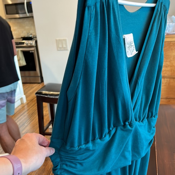 Teal dress 1X EUC soft cotton fit and flare midi v-neck ruching sleeveless - Picture 7 of 8